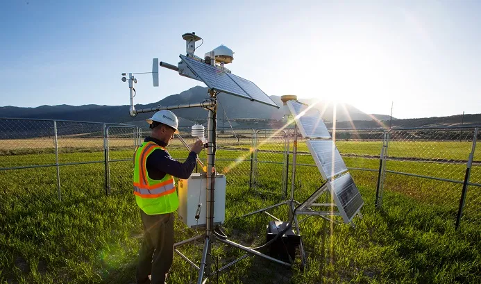 The Benefits of Using a Meteorological Station in Solar PV Plants